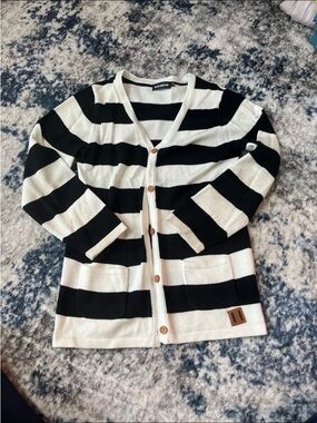 🖤🖤 Beau Hudson cardigan